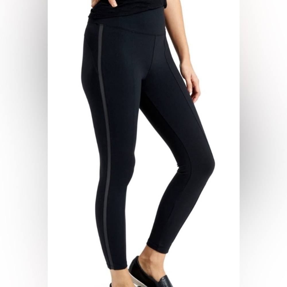 Athleta Black Metro 7/8 Leggings w/ Side Stripes